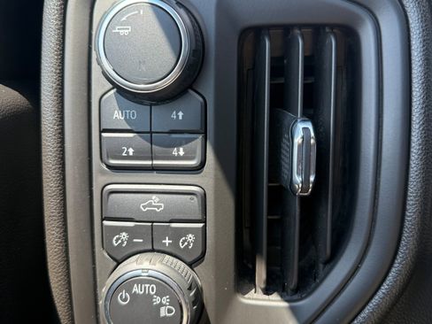 Used 2019 Chevrolet Silverado 1500 Custom Trail Boss image 22