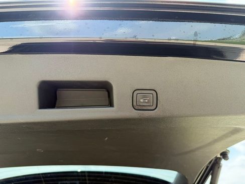 Used 2024 Chevrolet Traverse RS AWD/4WD image 7