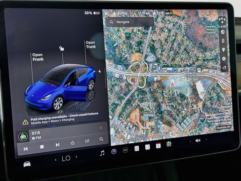 Used 2023 Tesla Model Y Long Range AWD/4WD image 21