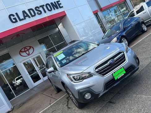 Used 2019 Subaru Outback 2.5i Limited image 11