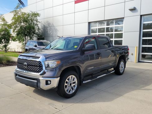 Used 2019 Toyota Tundra SR5 w/ SR5 Upgrade Package RWD image 1