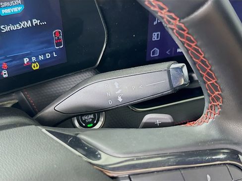 Used 2025 Chevrolet Equinox RS w/ Safety and Technology Package image 32