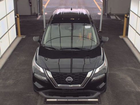 Used 2023 Nissan Rogue S FWD image 2