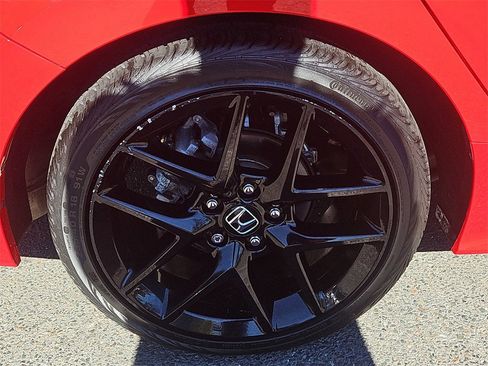 Used 2023 Honda Civic Sport image 9