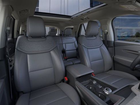 New 2026 Ford Explorer Active w/ Active Comfort Package AWD/4WD image 10