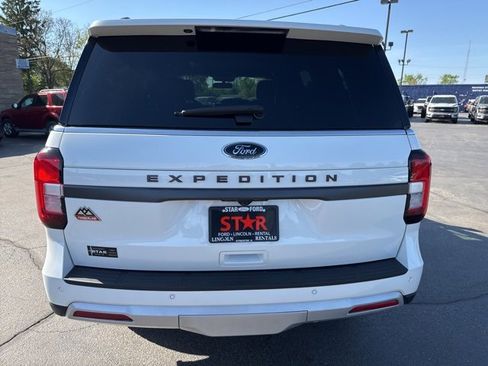 Used 2024 Ford Expedition Timberline image 4