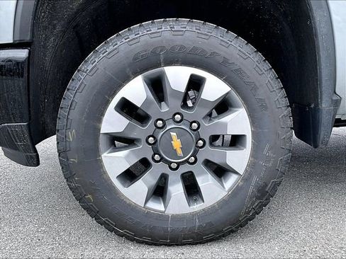 New 2026 Chevrolet Silverado 2500 Custom w/ Custom Convenience Package image 7