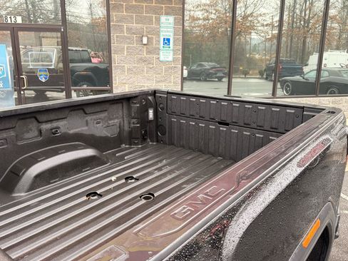 Used 2024 GMC Sierra 3500 Denali Ultimate image 10