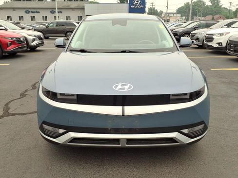 Used 2024 Hyundai Ioniq 5 SEL AWD/4WD image 2