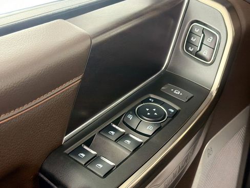 Used 2023 Ford F350 King Ranch w/ FX4 Off-Road Package image 18