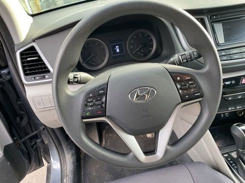 Used 2017 Hyundai Tucson SE image 11