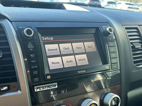 Used 2012 Toyota Tundra Limited image 17