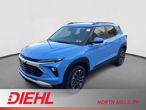 Used 2024 Chevrolet TrailBlazer LT w/ LT Cold Weather Package image 1