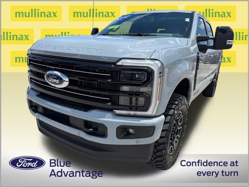 Used 2025 Ford F250 Platinum AWD/4WD image 11