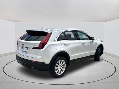 Certified 2023 Cadillac XT4 Luxury FWD image 11