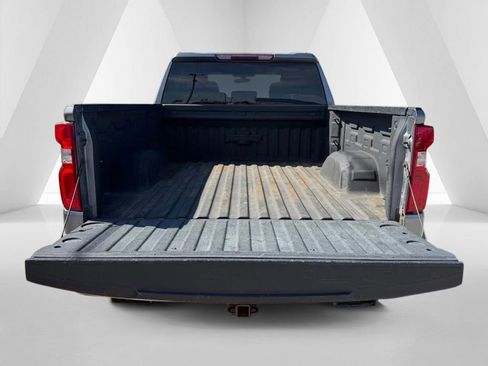 Used 2019 Chevrolet Silverado 1500 Custom Trail Boss w/ Custom Convenience Package image 32