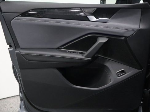 New 2026 Volkswagen Tiguan SE image 12