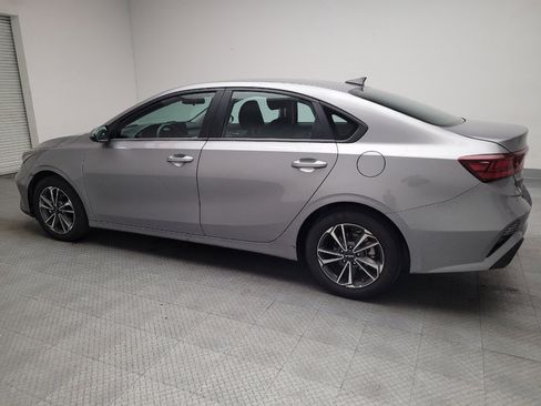 Used 2024 Kia Forte LXS image 3