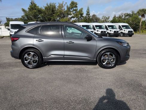 Certified 2023 Ford Escape ST-Line image 2