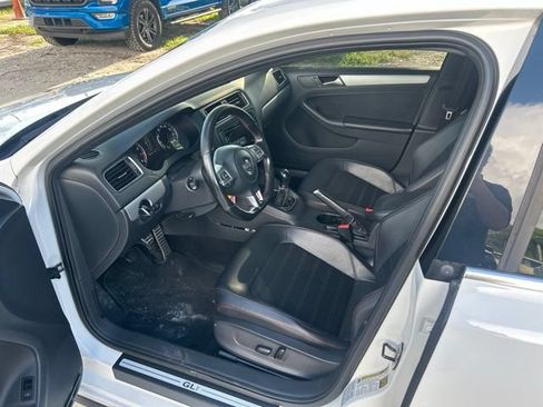 Used 2013 Volkswagen Jetta GLI Autobahn FWD image 5