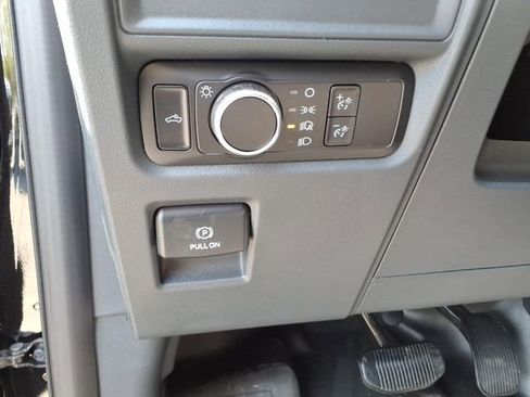 Used 2024 Ford F150 XL AWD/4WD image 17