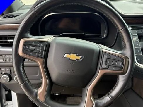 Used 2022 Chevrolet Tahoe High Country AWD/4WD image 15