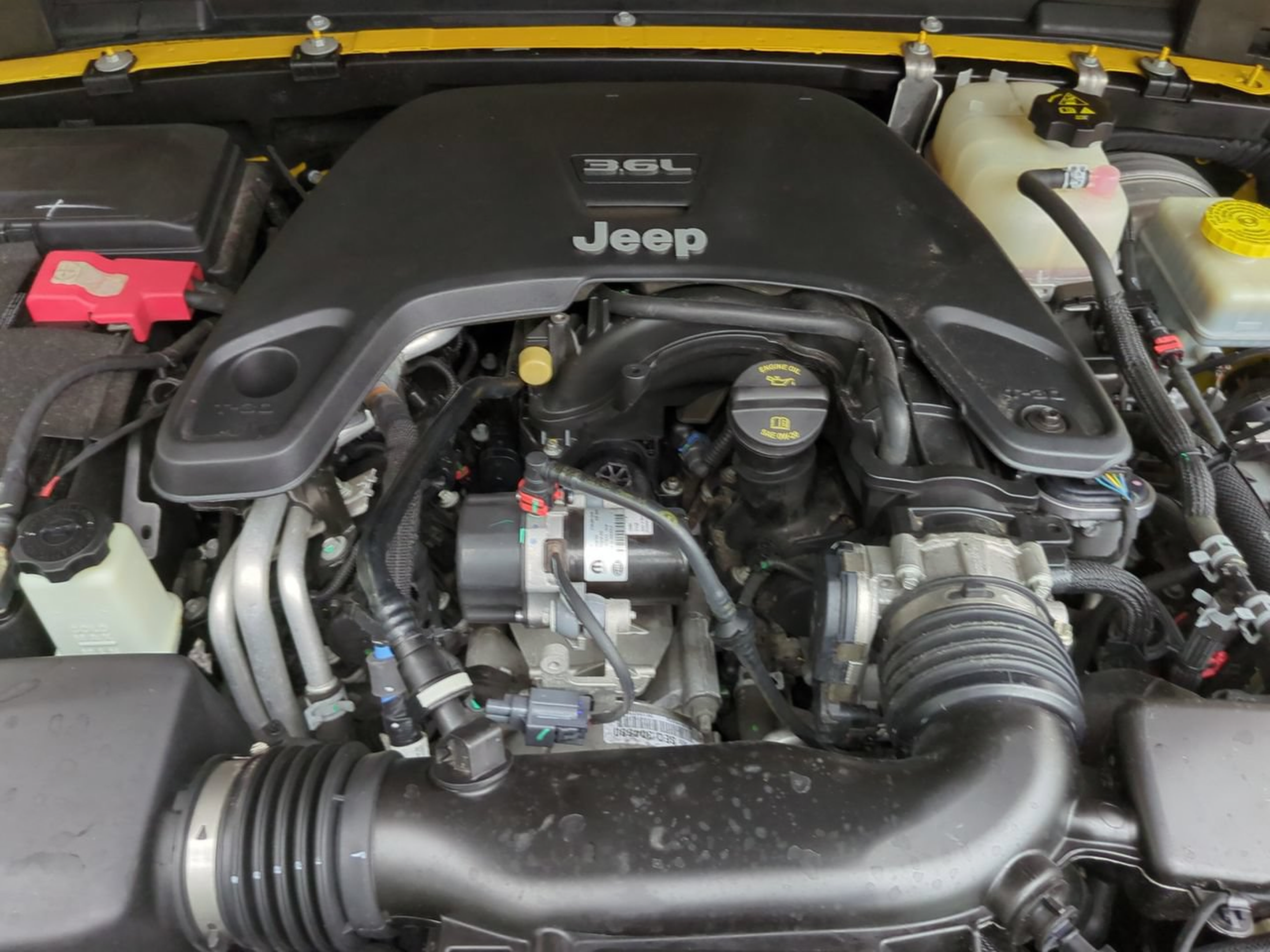 Used 2021 Jeep Wrangler Unlimited Sahara w/ LED Lighting Group AWD/4WD image 21