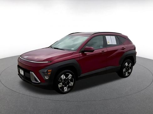 Used 2025 Hyundai Kona SEL image 4