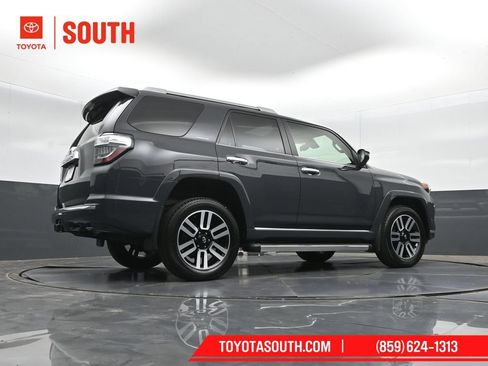 Used 2024 Toyota 4Runner Limited AWD/4WD image 39