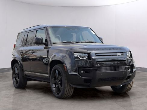 New 2026 Land Rover Defender 110 X-Dynamic SE AWD/4WD image 3