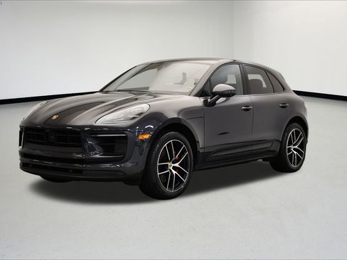 Used 2024 Porsche Macan S image 1