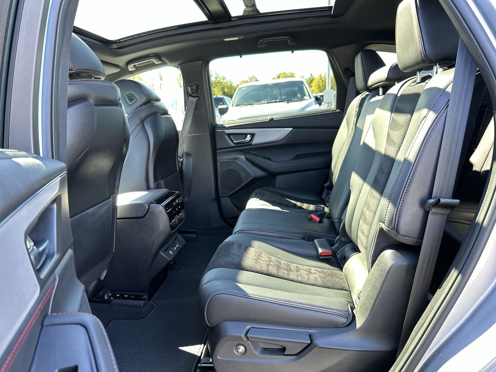 Used 2023 Acura MDX A-Spec AWD/4WD image 26