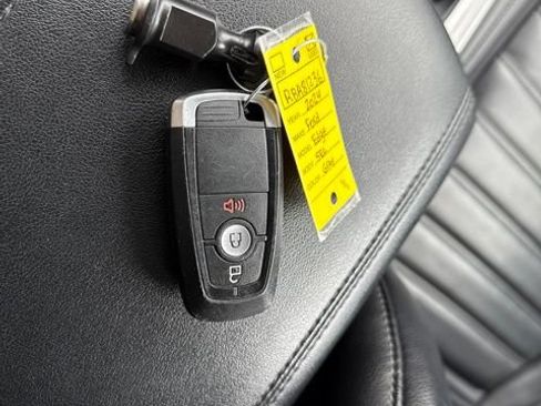 Used 2024 Ford Edge SEL AWD/4WD image 30