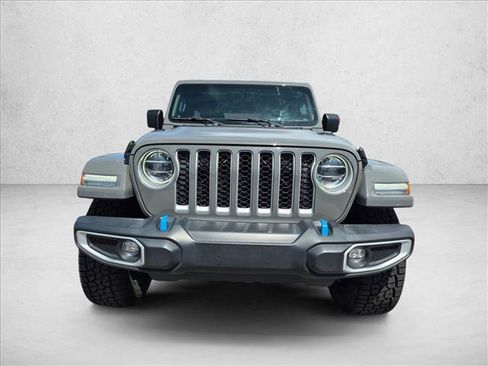 Used 2022 Jeep Wrangler Unlimited Sahara AWD/4WD image 2