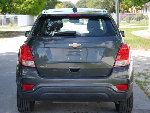 Used 2019 Chevrolet Trax LS FWD image 7