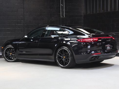 Used 2018 Porsche Panamera 4 AWD/4WD image 10