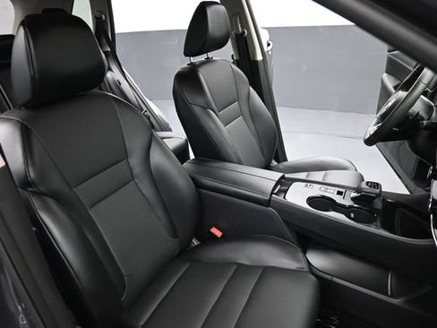 Used 2024 Nissan Rogue SV w/ SV Premium Package FWD image 25