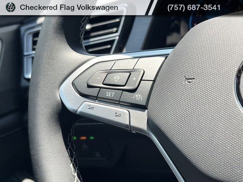 New 2025 Volkswagen Atlas Cross Sport SE image 34