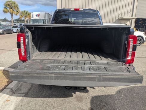 Used 2023 Ford F250 Lariat w/ Sport Appearance Package image 13