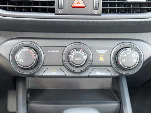 Certified 2024 Kia Forte LXS image 17