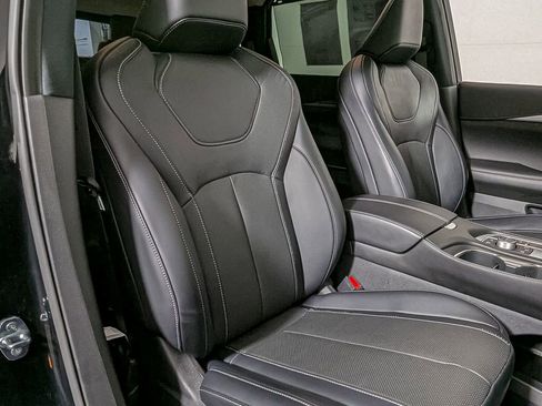 Used 2023 INFINITI QX60 Luxe w/ Performance Audio Package image 24