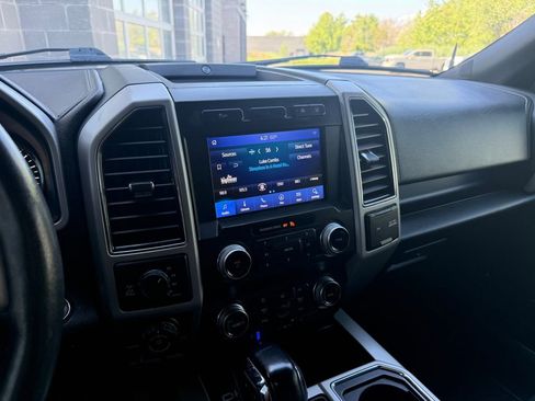Used 2020 Ford F150 Lariat w/ Equipment Group 502A Luxury AWD/4WD image 27