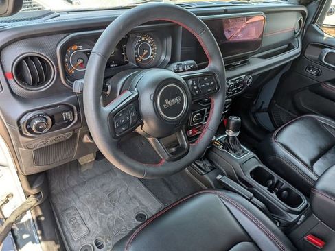 Certified 2024 Jeep Wrangler Unlimited Rubicon image 11