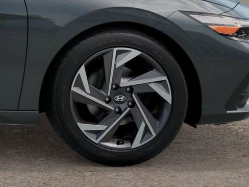 New 2025 Hyundai Elantra Sport image 9