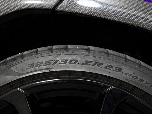 Used 2021 Lamborghini Urus image 33