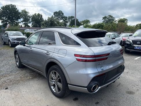 Used 2025 Genesis GV70 3.5T Sport AWD/4WD image 7