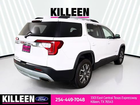 Used 2023 GMC Acadia SLT image 8