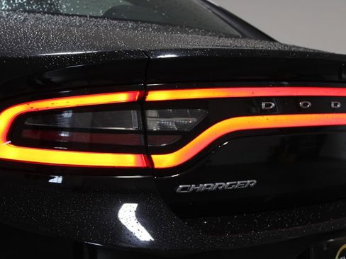 Used 2022 Dodge Charger SXT RWD image 47