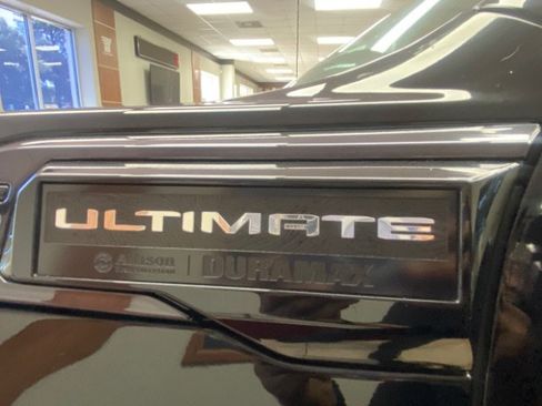 Used 2024 GMC Sierra 2500 Denali Ultimate w/ Max Trailering Package AWD/4WD image 8