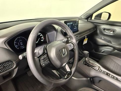 Used 2026 Honda HR-V Sport image 15